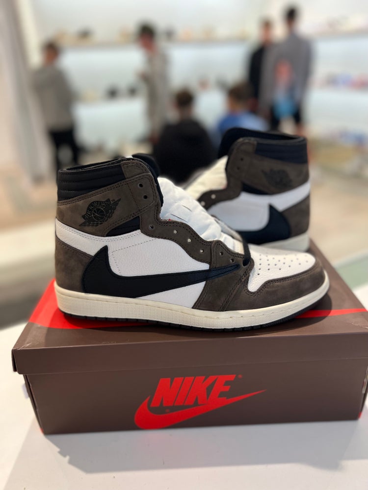 Travis scott jordan 1 best sale sold out