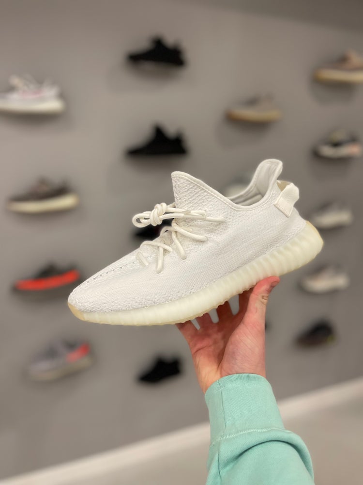 Triple store white 350s